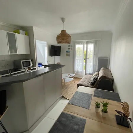 Vue Et Espaces Verts Proche Deauville Traveller Awards 2025 *